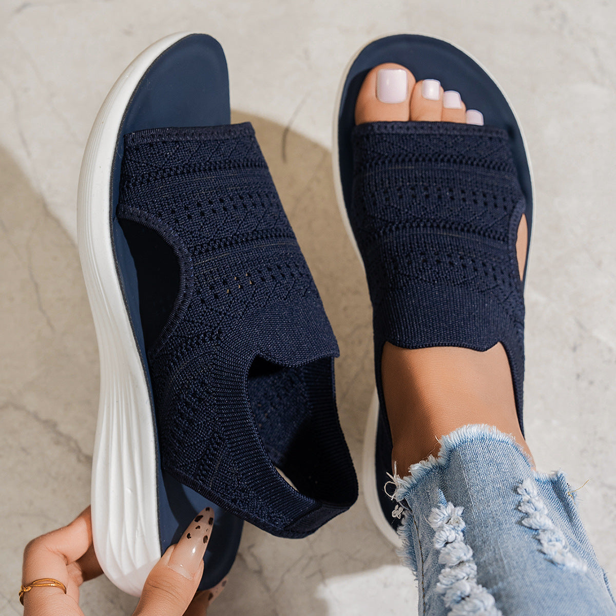 Fly-Knit Flat Sandals for Women Breathable Soft-Sole Summer Beach Shoes