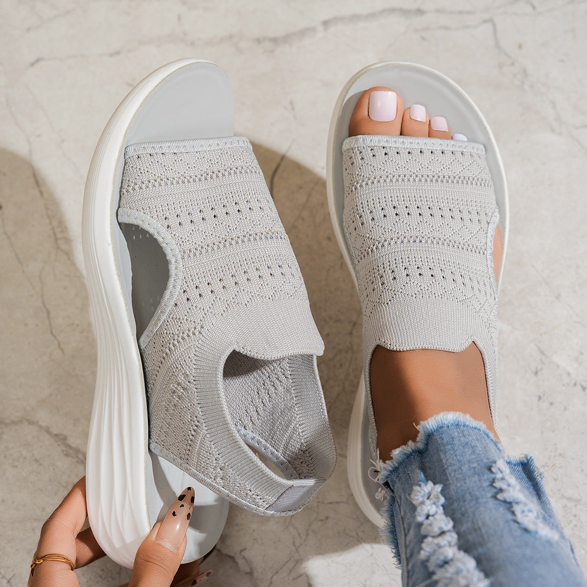 Fly-Knit Flat Sandals for Women Breathable Soft-Sole Summer Beach Shoes